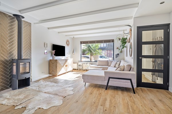 Bunschoten Spakenburg - Colijnstraat 33 Meerwaerde Makelaars (15).jpg